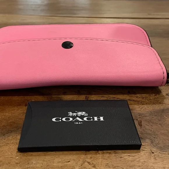 Coach 1941 Glovetanned Leather Bright Pink Clutch Wristlet with Paperwork - Picture 10 of 16